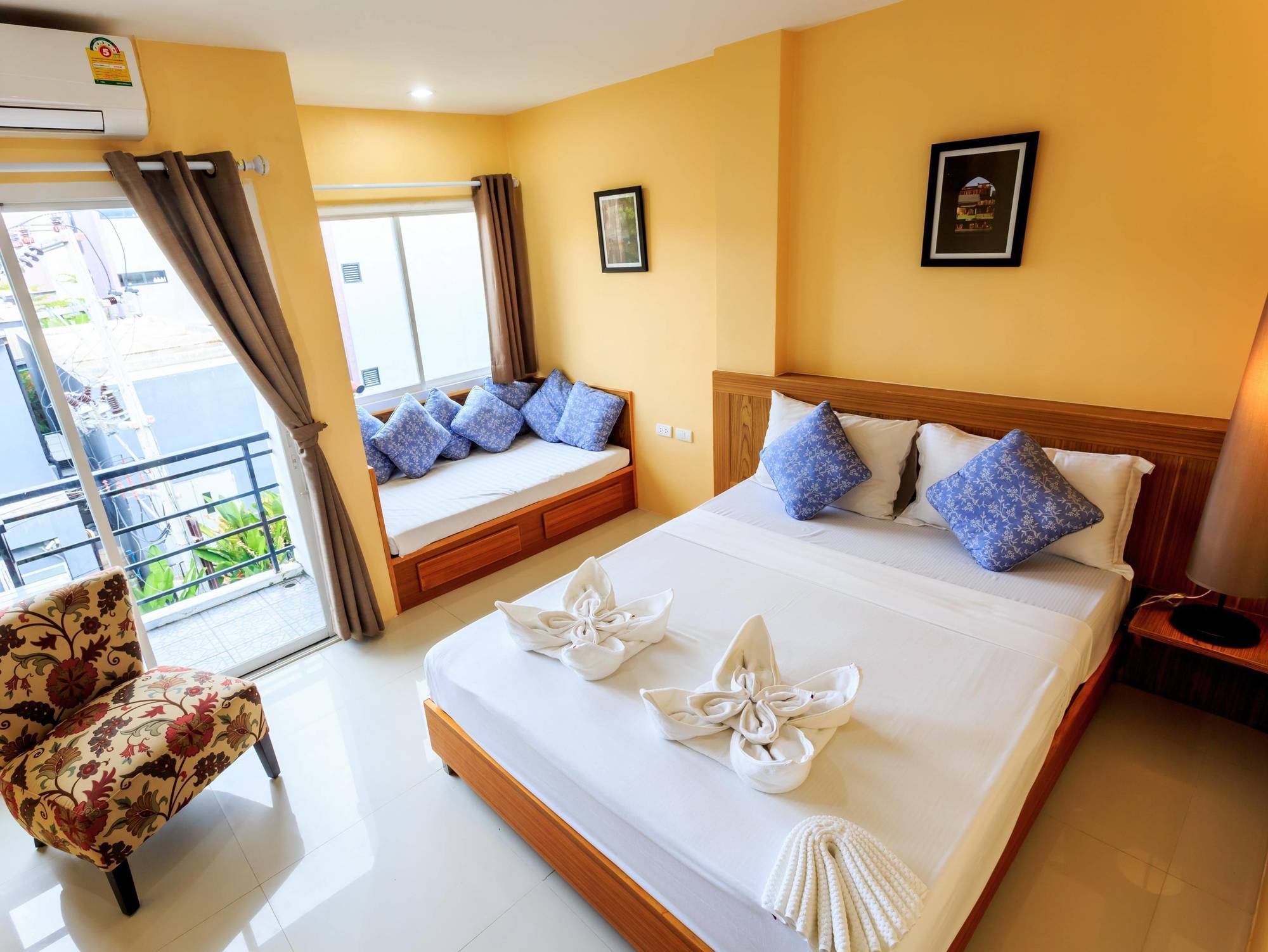 Patong Marina Hotel By Lofty Eksteriør billede